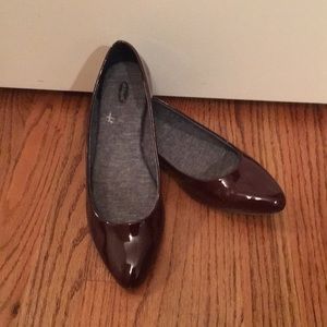 Dr Scholls burgundy flats